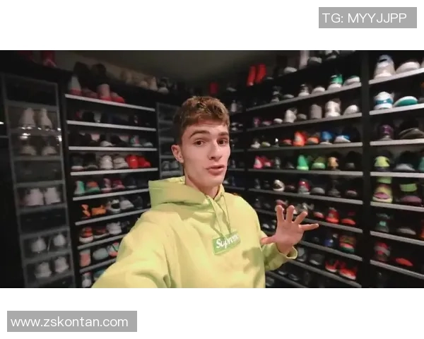 足球明星纪念礼品推荐与收藏价值分析让你了解更多选择